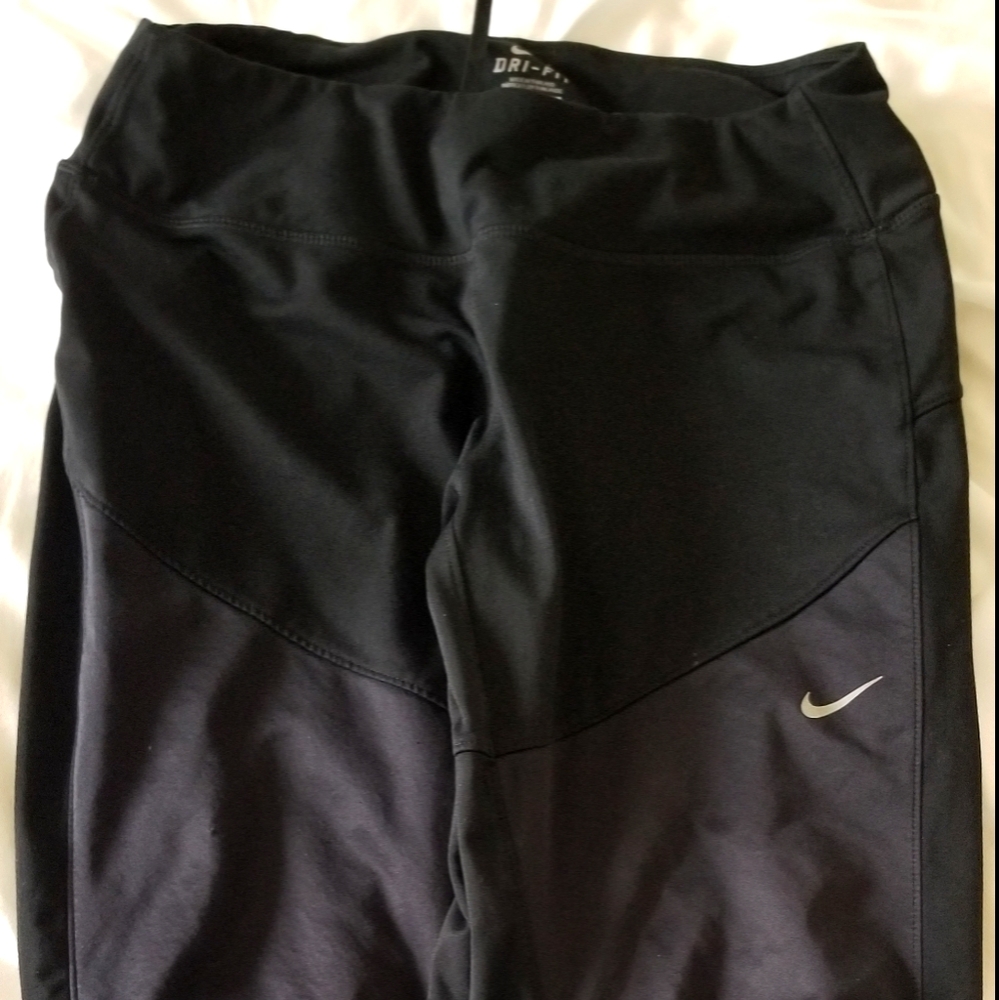 SOLD ON IG @kmvc.closet- Nike Dri-fit sweats